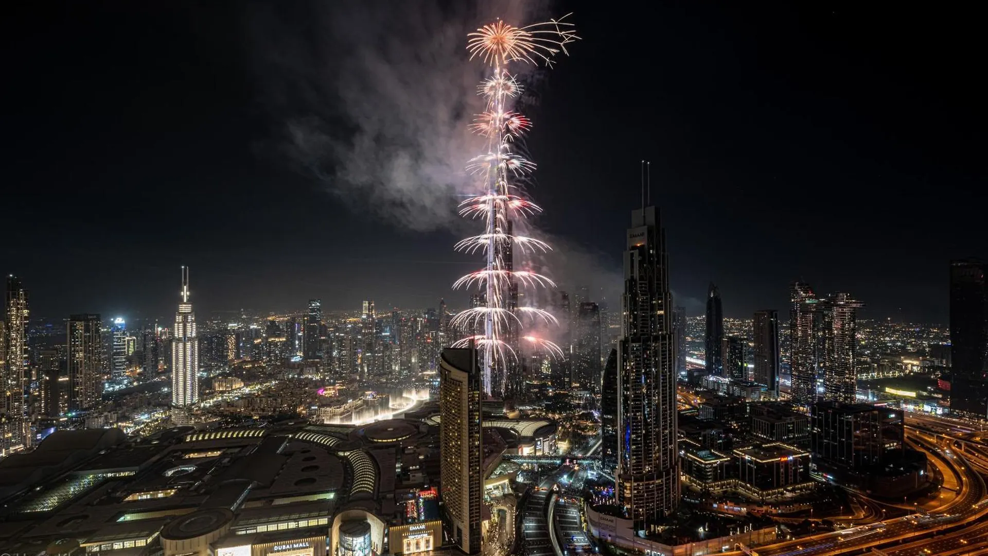 Exclusive Front Row Seats To Burj Khalifa Fireworks From Penthouse Level, Downtown Dubai Apartment 0*,